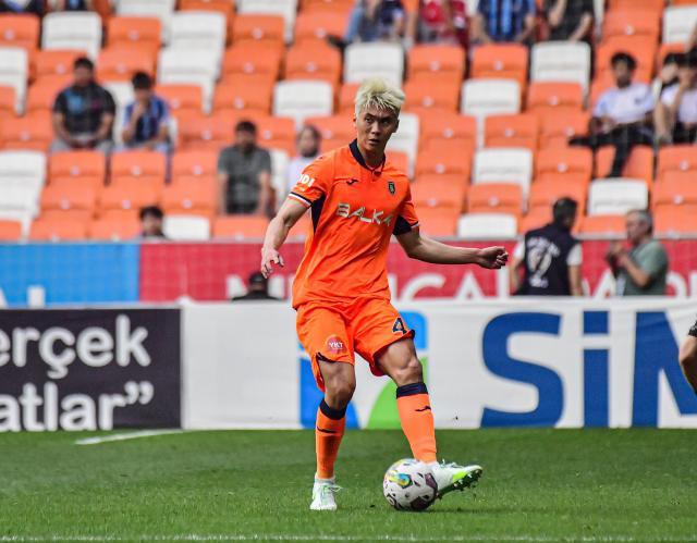 1685844081174034277.jpg 世界赛赛程-吴少聪土超首发2射门险得分 埃姆雷很满意:非常好