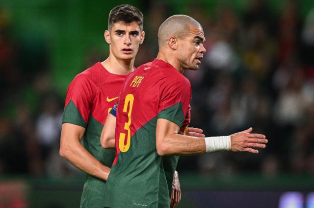 1669901743355063180.png 全球总决赛直播-【前瞻】染黄B费轮休C罗上 葡萄牙20年后复仇韩国?